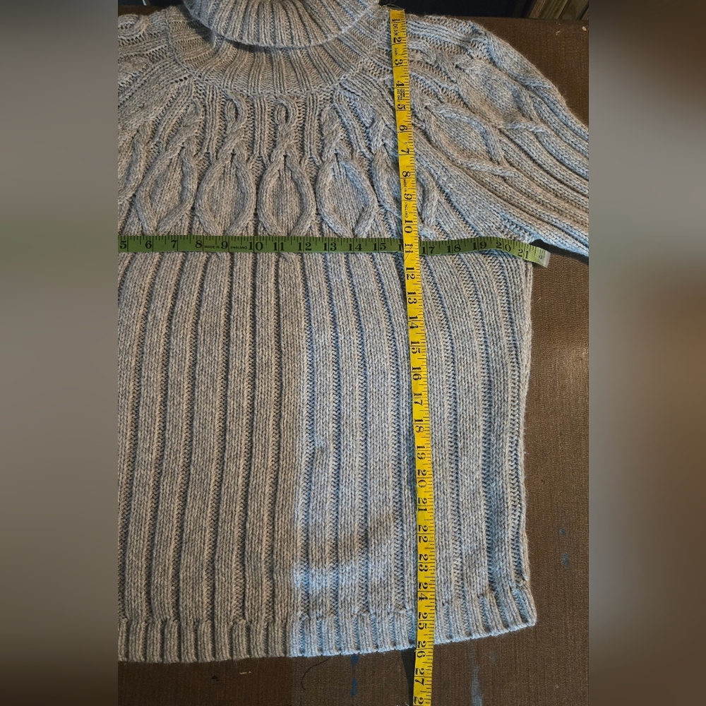 St. John's Bay Light Gray Turtleneck Sweater - Picture 7 of 7